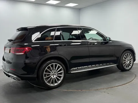 MERCEDES-BENZ GLC GLC 300d 4Matic AMG Line Premium 5dr 9G-Tronic