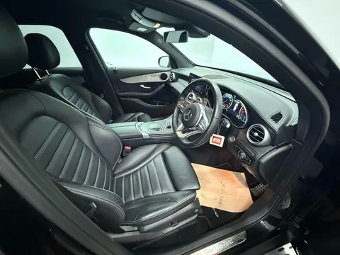 MERCEDES-BENZ GLC GLC 300d 4Matic AMG Line Premium 5dr 9G-Tronic
