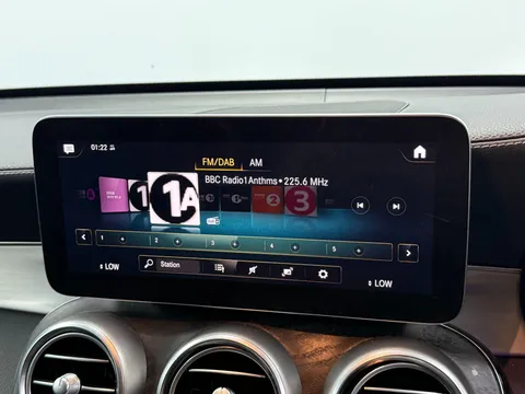 MERCEDES-BENZ GLC GLC 300d 4Matic AMG Line Premium 5dr 9G-Tronic