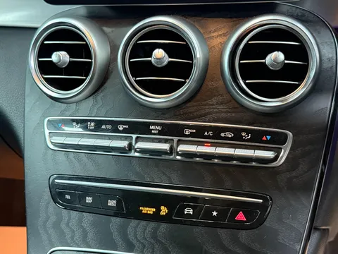 MERCEDES-BENZ GLC GLC 300d 4Matic AMG Line Premium 5dr 9G-Tronic