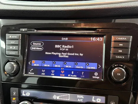 NISSAN QASHQAI 1.3 DiG-T 160 Acenta Premium 5dr DCT