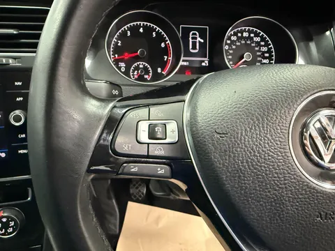 VOLKSWAGEN GOLF 1.4 TSI SE [Nav] 5dr