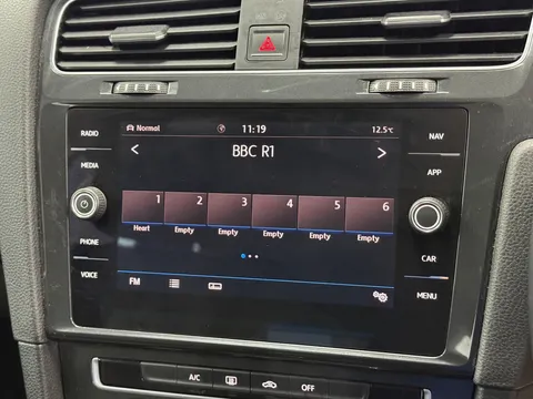 VOLKSWAGEN GOLF 1.4 TSI SE [Nav] 5dr