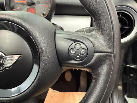 MINI CONVERTIBLE 1.6 Cooper D 2dr