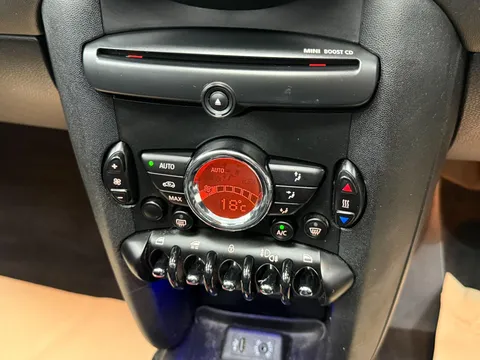 MINI CONVERTIBLE 1.6 Cooper D 2dr