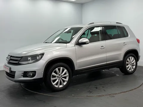VOLKSWAGEN TIGUAN 2.0 TDi BlueMotion Tech Match 177 5dr