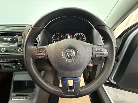 VOLKSWAGEN TIGUAN 2.0 TDi BlueMotion Tech Match 177 5dr