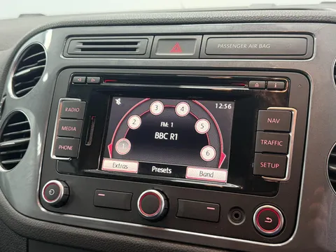 VOLKSWAGEN TIGUAN 2.0 TDi BlueMotion Tech Match 177 5dr