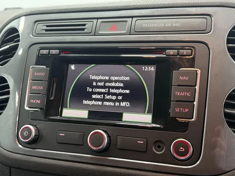 VOLKSWAGEN TIGUAN 2.0 TDi BlueMotion Tech Match 177 5dr