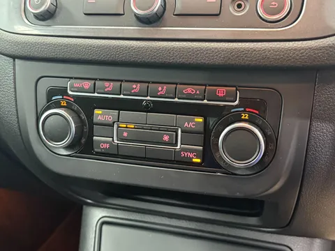 VOLKSWAGEN TIGUAN 2.0 TDi BlueMotion Tech Match 177 5dr