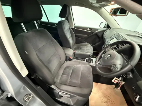 VOLKSWAGEN TIGUAN 2.0 TDi BlueMotion Tech Match 177 5dr