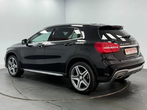 MERCEDES-BENZ GLA GLA 220d 4Matic AMG Line 5dr Auto [Premium]