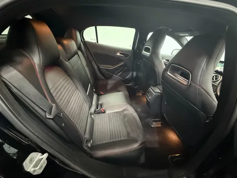 MERCEDES-BENZ GLA GLA 220d 4Matic AMG Line 5dr Auto [Premium]