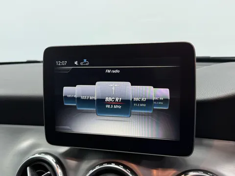 MERCEDES-BENZ GLA GLA 220d 4Matic AMG Line 5dr Auto [Premium]