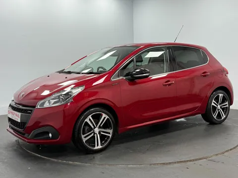 PEUGEOT 208 1.2 PureTech 110 GT Line 5dr