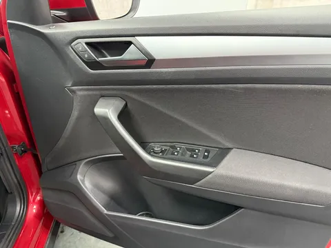 VOLKSWAGEN T-ROC 1.5 TSI Life 5dr DSG