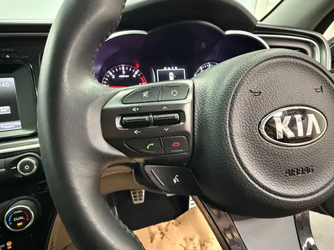 KIA OPTIMA 1.7 CRDi 3 4dr