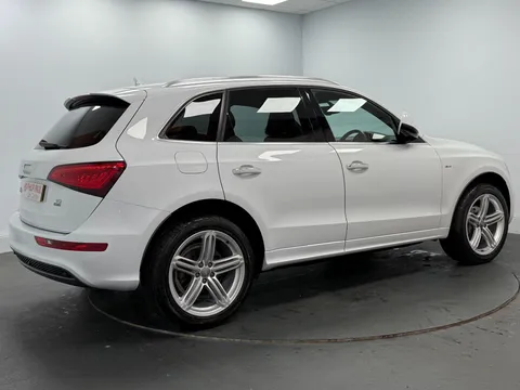 AUDI Q5 2.0 TDI [190] Quattro S Line Plus 5dr S Tronic