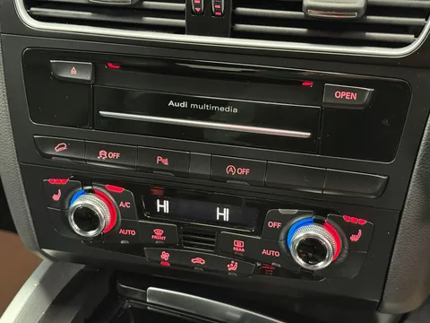 AUDI Q5 2.0 TDI [190] Quattro S Line Plus 5dr S Tronic