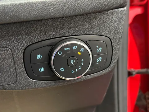 Ford Focus Zetec Tdci 1.5 EcoBlue Zetec Euro 6 (s/s) 5dr