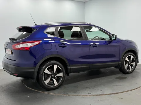 NISSAN QASHQAI 1.6 dCi N-Connecta 5dr Xtronic