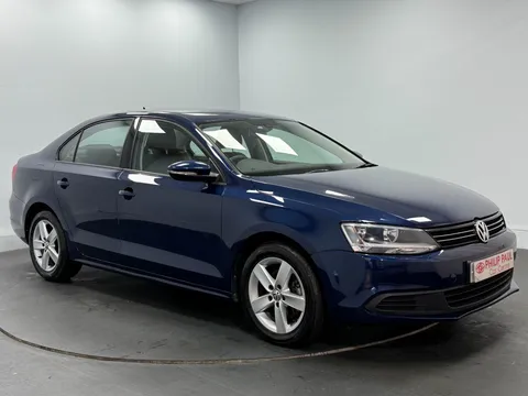 VOLKSWAGEN JETTA 2.0 TDI CR 140 SE 4dr DSG