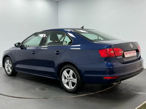 VOLKSWAGEN JETTA 2.0 TDI CR 140 SE 4dr DSG