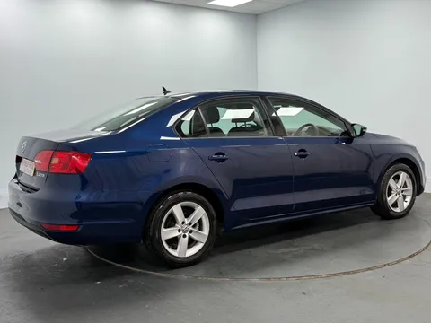 VOLKSWAGEN JETTA 2.0 TDI CR 140 SE 4dr DSG