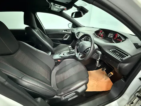 PEUGEOT 308 1.2 PureTech 130 GT Line 5dr