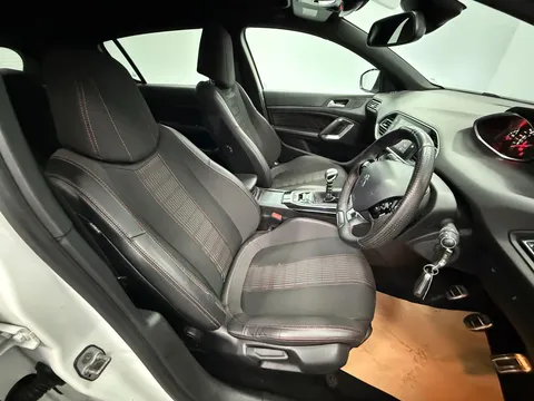 PEUGEOT 308 1.2 PureTech 130 GT Line 5dr