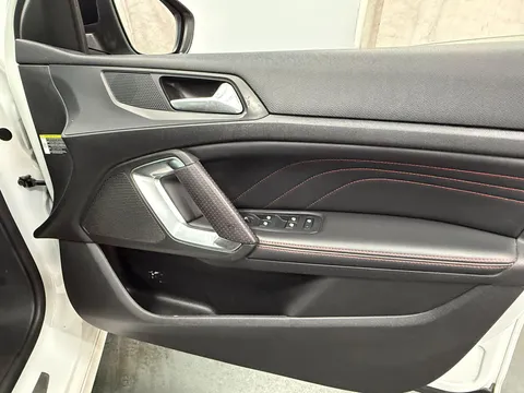 PEUGEOT 308 1.2 PureTech 130 GT Line 5dr