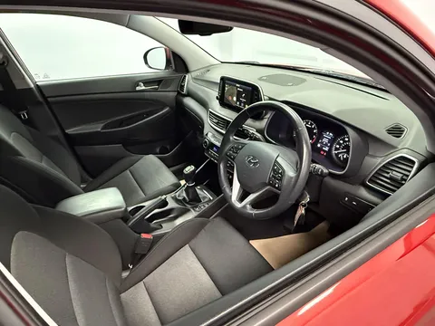 HYUNDAI TUCSON 1.6 GDi SE Nav 5dr 2WD