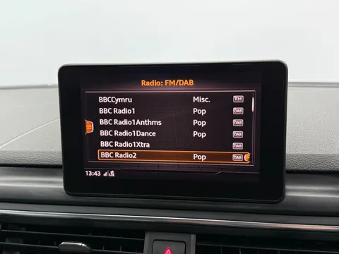 AUDI A4 2.0 TDI Ultra Sport 5dr S Tronic [Leather]