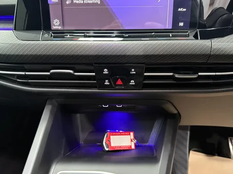 VOLKSWAGEN GOLF 2.0 TDI 150 R-Line 5dr DSG