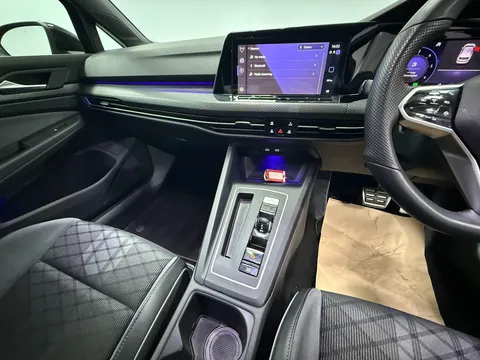 VOLKSWAGEN GOLF 2.0 TDI 150 R-Line 5dr DSG