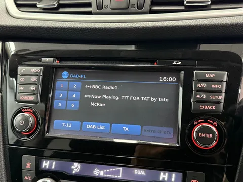 NISSAN QASHQAI 1.6 dCi N-Connecta 5dr Xtronic