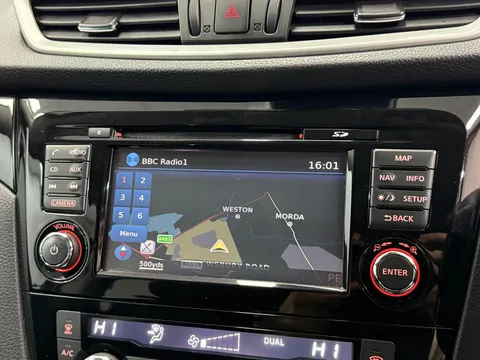 NISSAN QASHQAI 1.6 dCi N-Connecta 5dr Xtronic