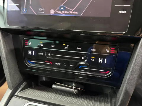 VOLKSWAGEN PASSAT 2.0 TDI 122 SEL 5dr DSG