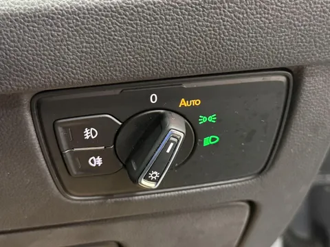 VOLKSWAGEN PASSAT 2.0 TDI 122 SEL 5dr DSG