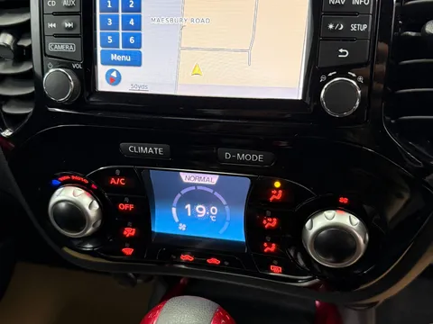 NISSAN JUKE 1.6 Acenta Premium 5dr Xtronic