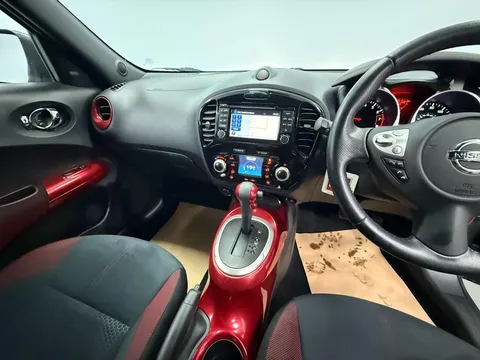 NISSAN JUKE 1.6 Acenta Premium 5dr Xtronic