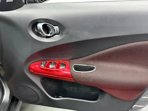 NISSAN JUKE 1.6 Acenta Premium 5dr Xtronic