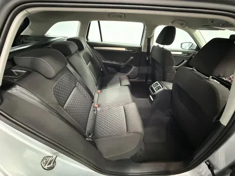 SKODA SUPERB 2.0 TDI CR SE 5dr