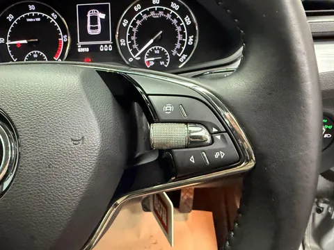 SKODA SUPERB 2.0 TDI CR SE 5dr