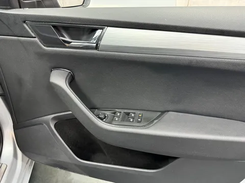 SKODA SUPERB 2.0 TDI CR SE 5dr