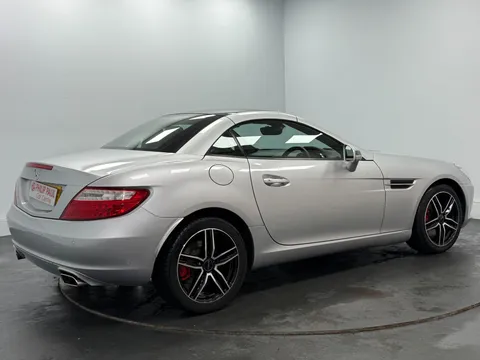 Mercedes-Benz Slk250 Cdi Blueefficiency 2.1 SLK250 CDI Convertible 2dr Diesel G-Tronic+ Euro 5 (s/s) (204 ps)