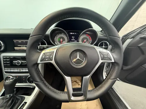 Mercedes-Benz Slk250 Cdi Blueefficiency 2.1 SLK250 CDI Convertible 2dr Diesel G-Tronic+ Euro 5 (s/s) (204 ps)