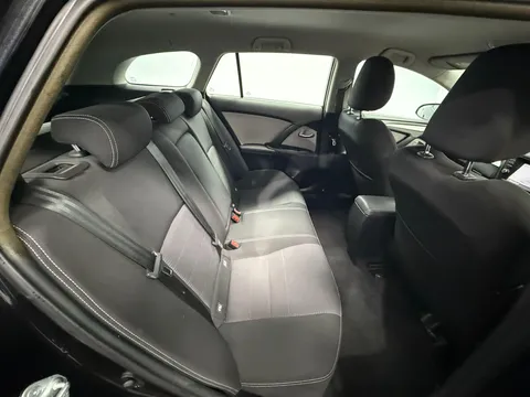 TOYOTA AVENSIS 2.0D Business Edition 5dr