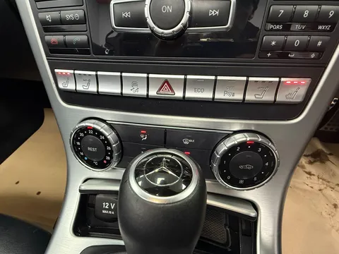 Mercedes-Benz Slk250 Cdi Blueefficiency 2.1 SLK250 CDI Convertible 2dr Diesel G-Tronic+ Euro 5 (s/s) (204 ps)