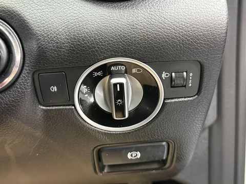 Mercedes-Benz Slk250 Cdi Blueefficiency 2.1 SLK250 CDI Convertible 2dr Diesel G-Tronic+ Euro 5 (s/s) (204 ps)